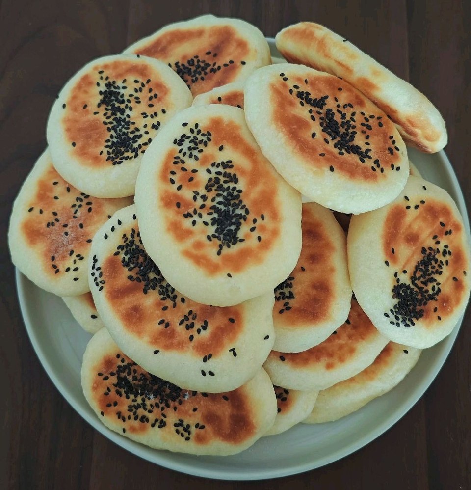 软呼呼的发面芝麻糖饼